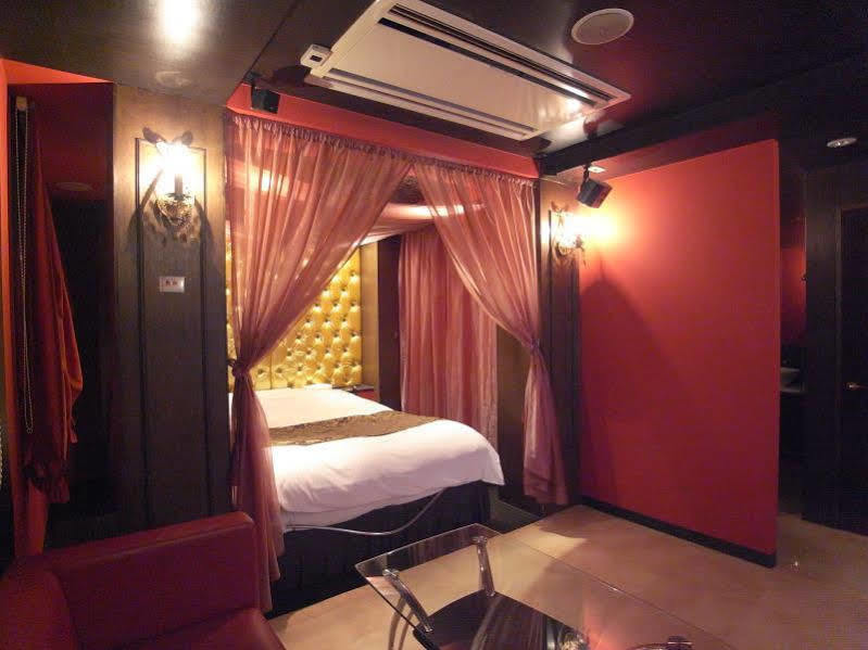 ホテル トランス 男塾ホテルグループ (Adults Only) Кобе Екстериор снимка